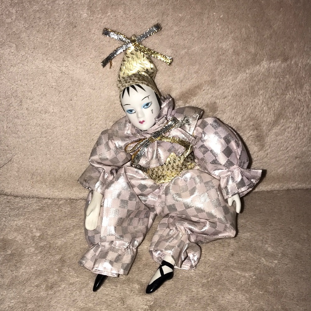 Porcelain doll movable position 💕